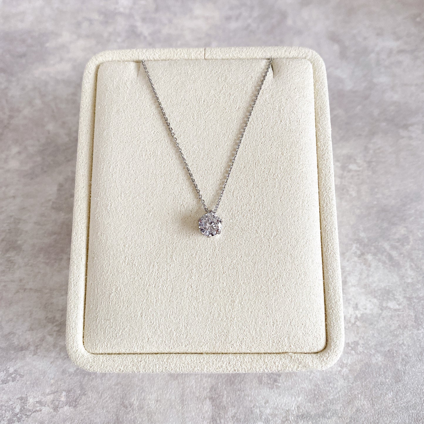 聖なる光の一粒ネックレス (silver)