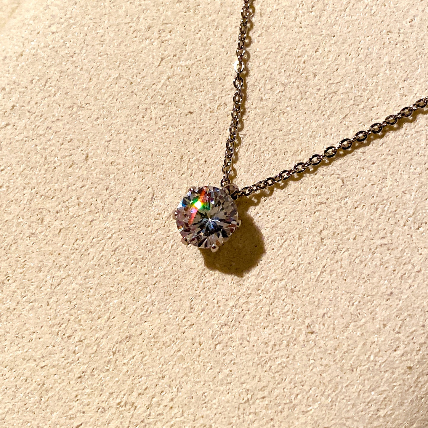 聖なる光の一粒ネックレス (silver)