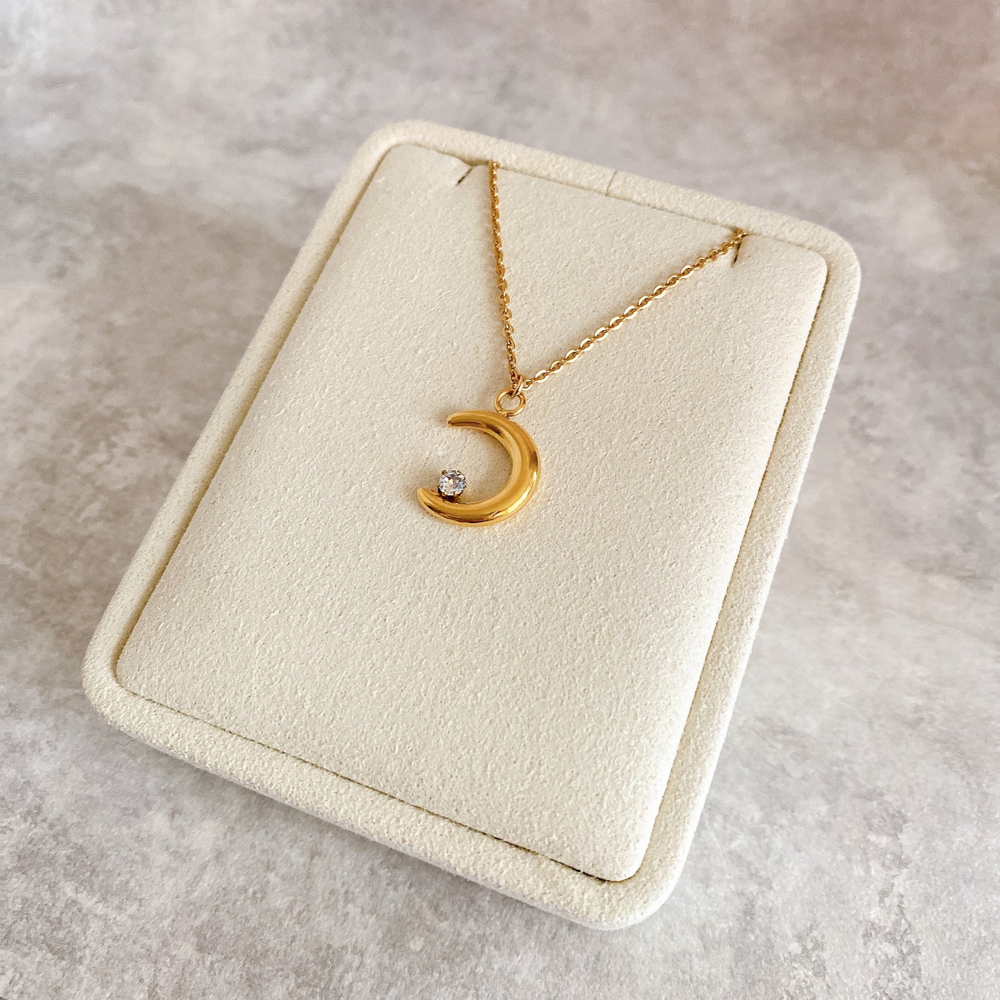 【満月限定🌕】Golden Crescent ネックレス