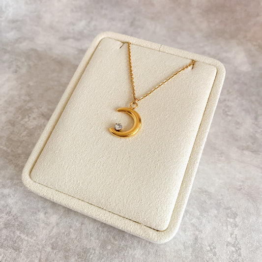 【満月限定🌕】Golden Crescent ネックレス