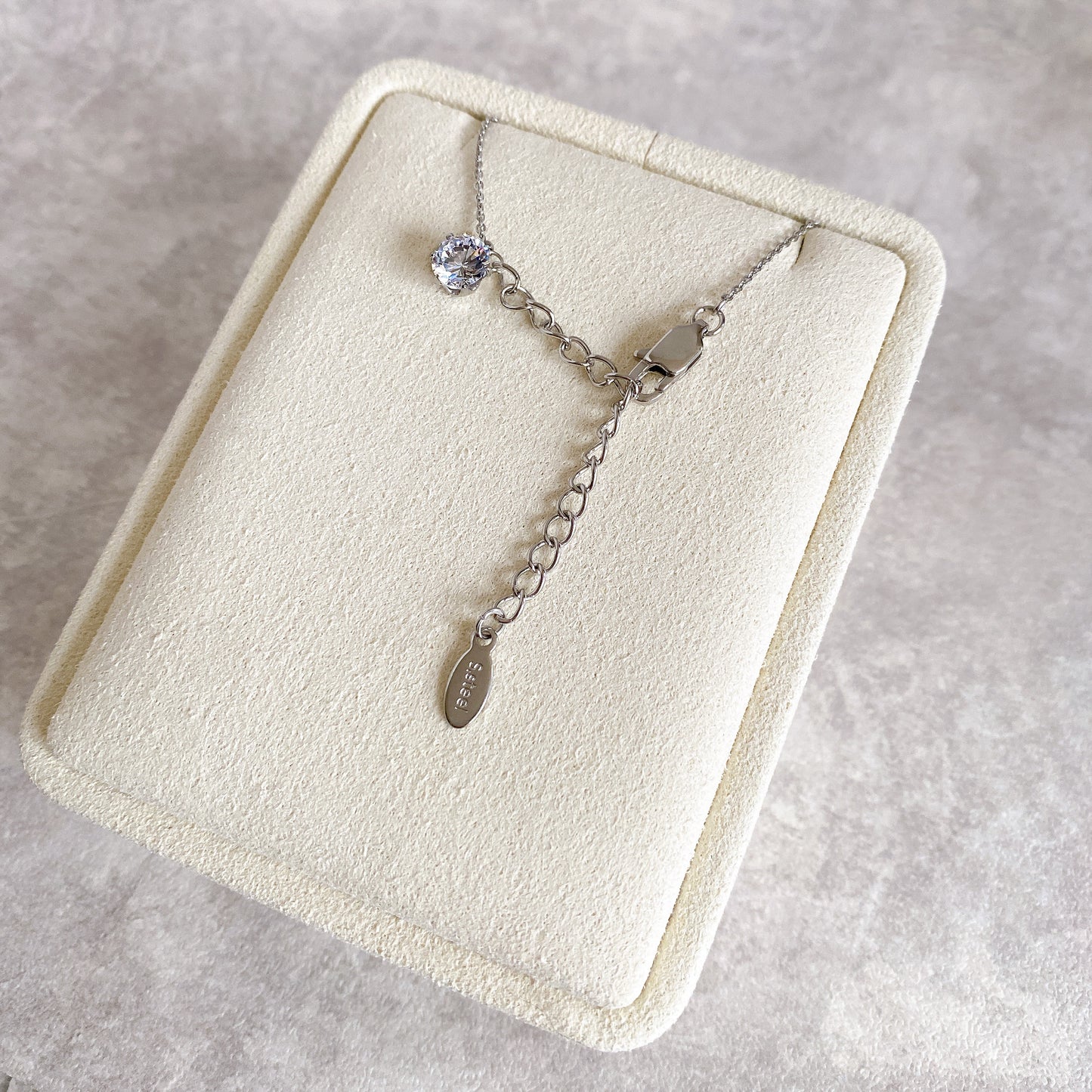 聖なる光の一粒ネックレス (silver)