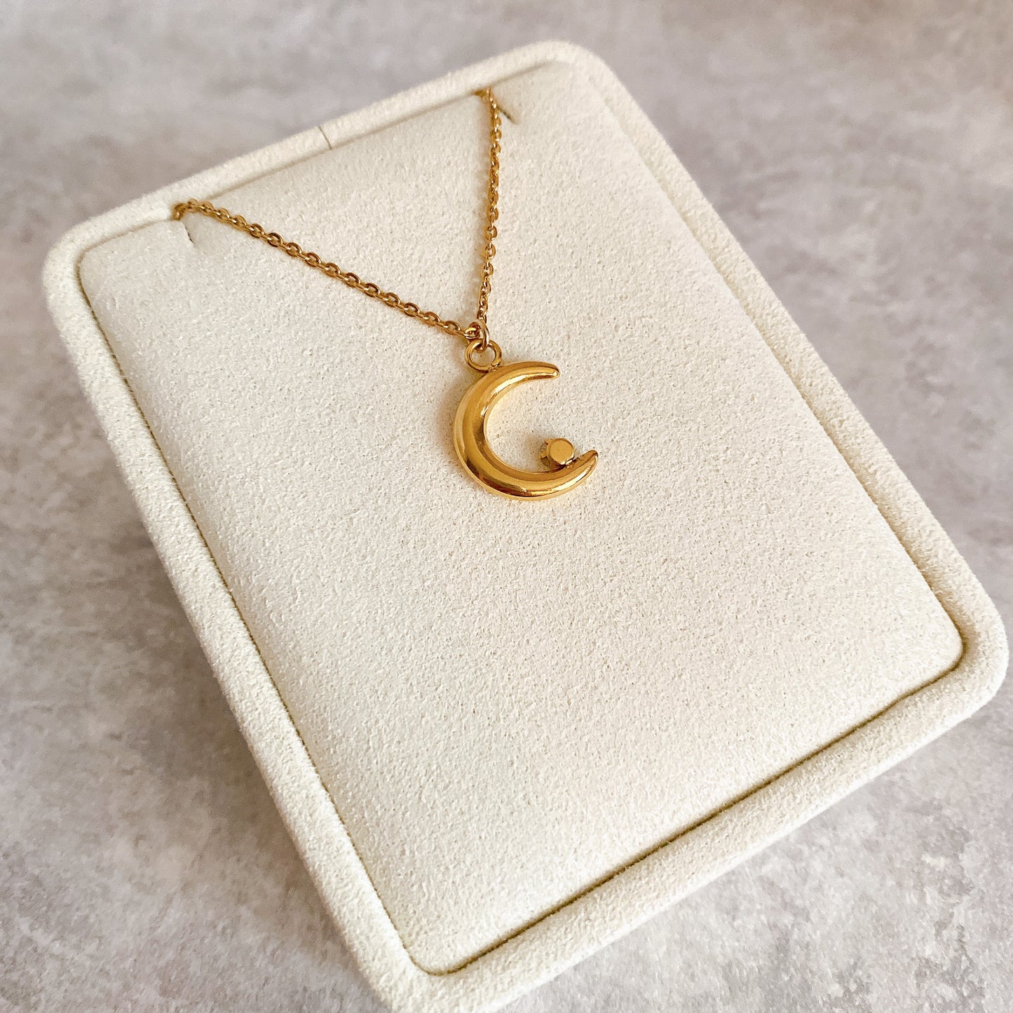 【満月限定🌕】Golden Crescent ネックレス