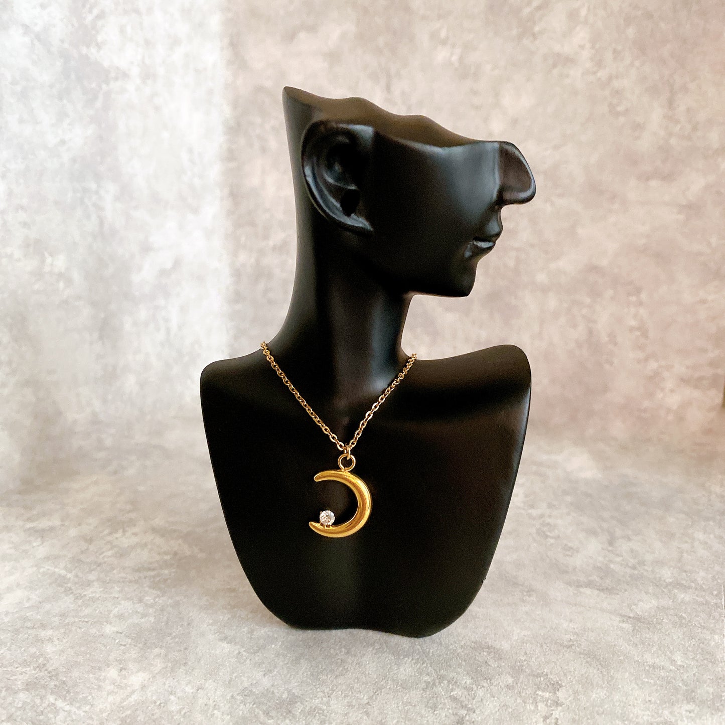 【満月限定🌕】Golden Crescent ネックレス