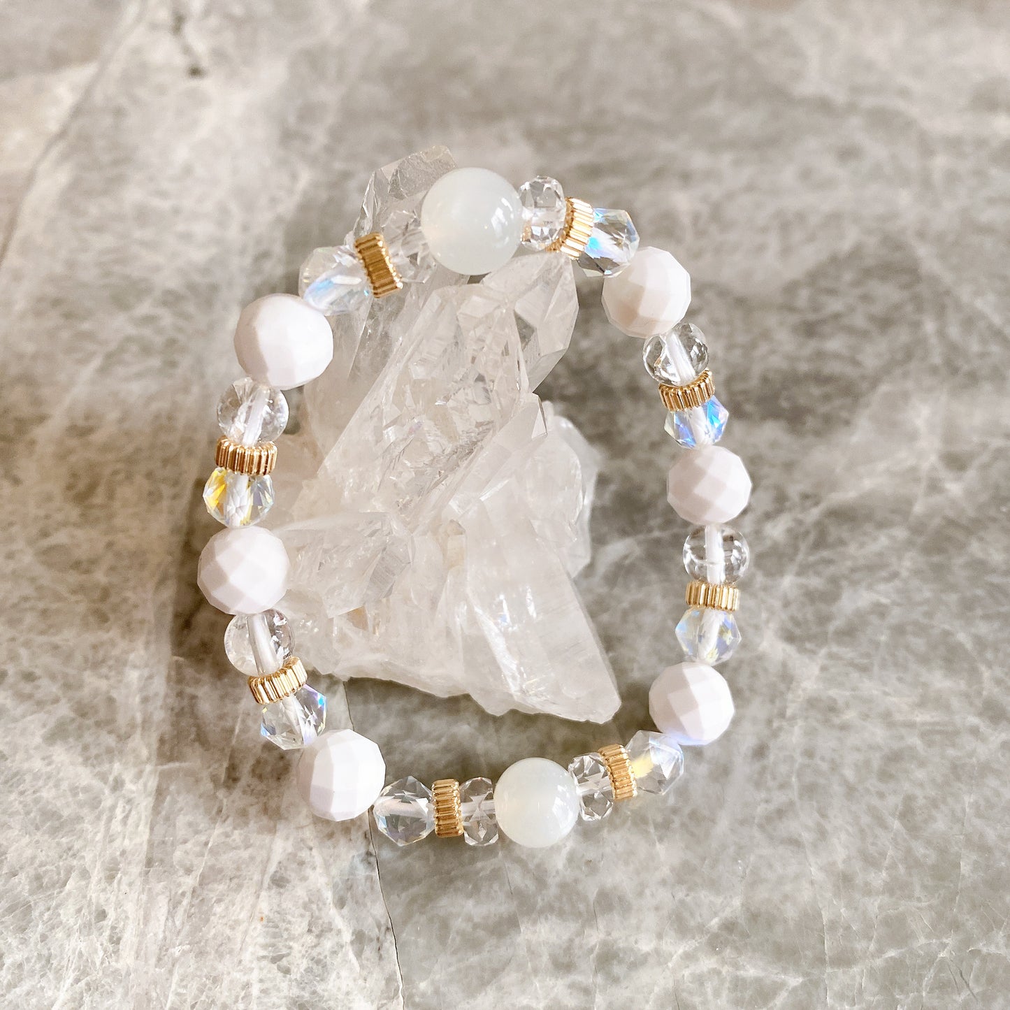 【新春・3日間限定】《白の女神》耳飾りセット