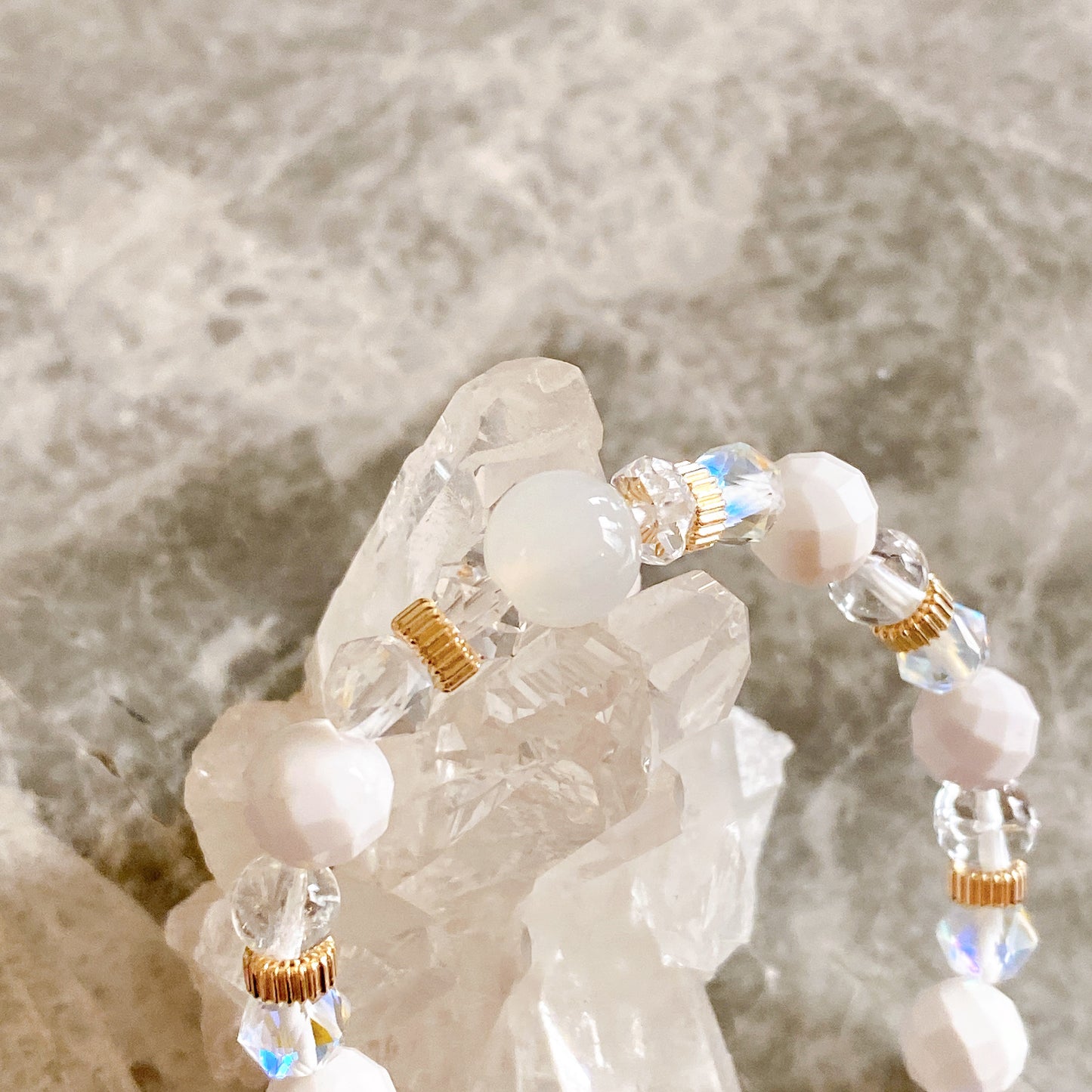 【新春・3日間限定】《白の女神》耳飾りセット