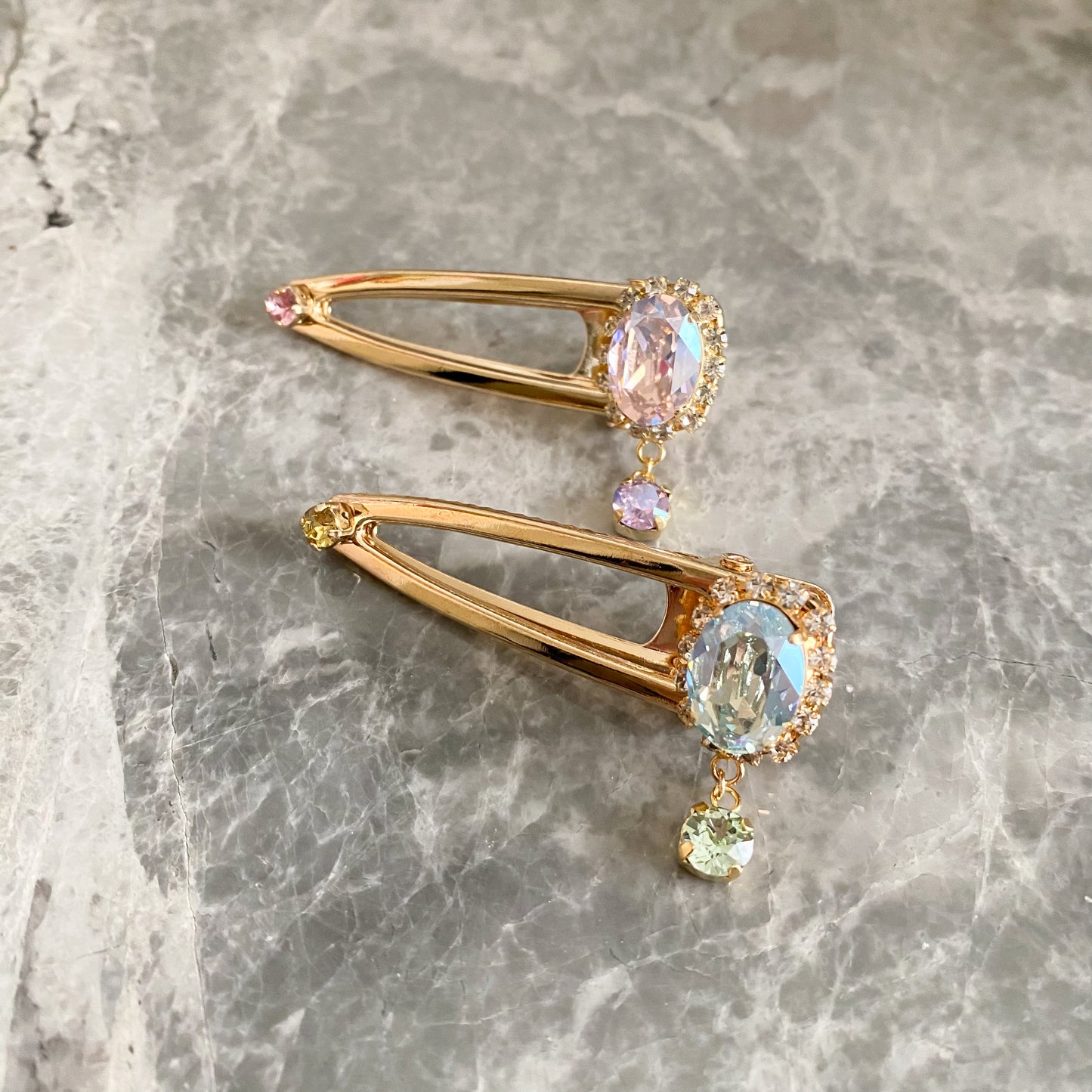 【数量限定】揺れる光のきらめき｜スワロフスキークリスタル｜ヘアクリップ（限定・新緑グリーンカラー）